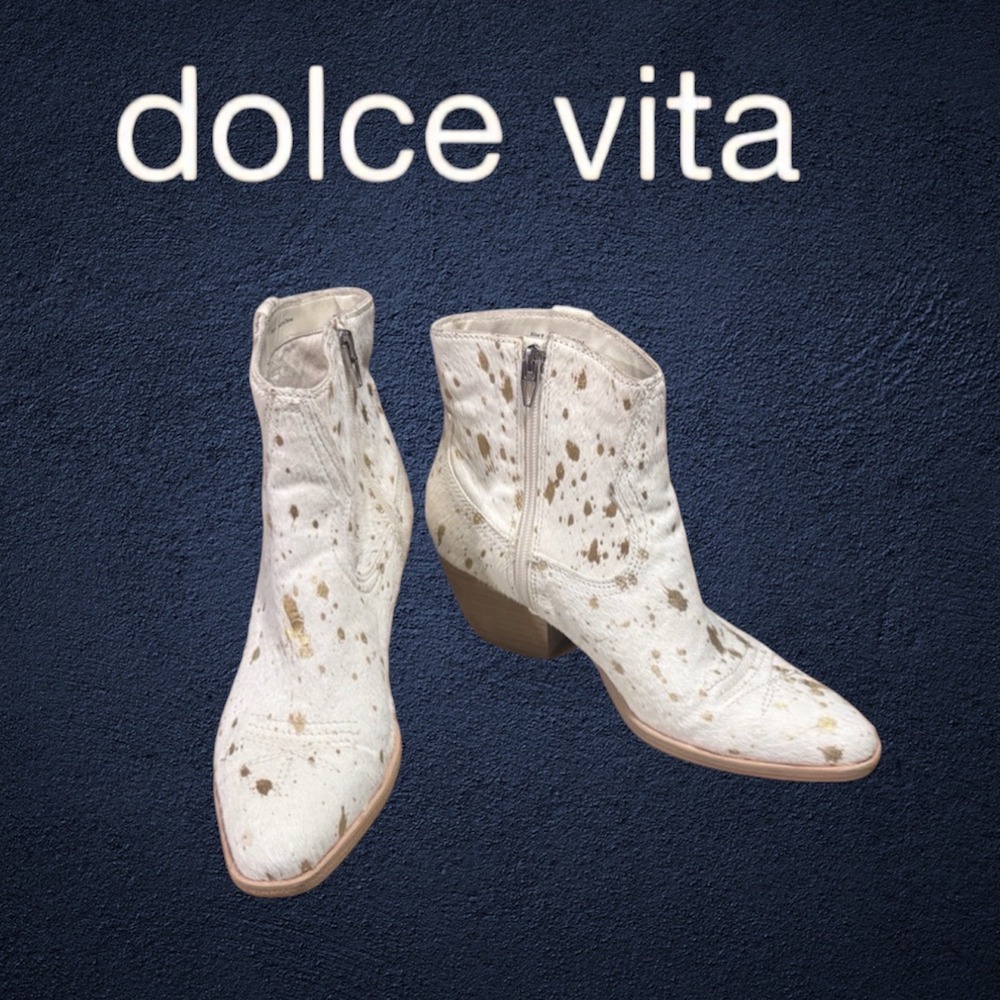 Dolce Vita Western Boots Women 9 White Gold Cow Hair Metallic Splatter 
EUC‎
